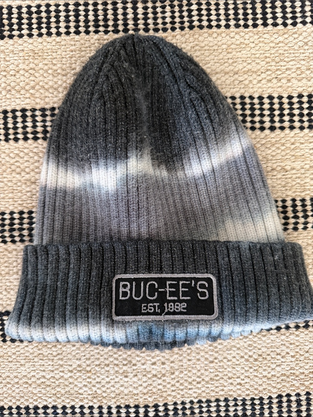 BUC-EE’S Gray Tie-Dye Ribbed Beanie